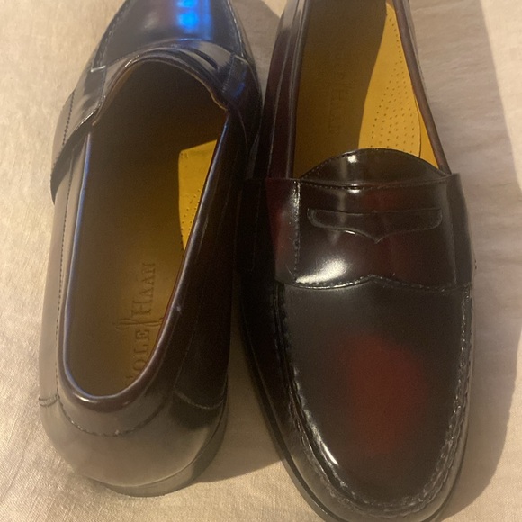 Cole Haan Mens burgundy loafers size 8.5 - Picture 7 of 16